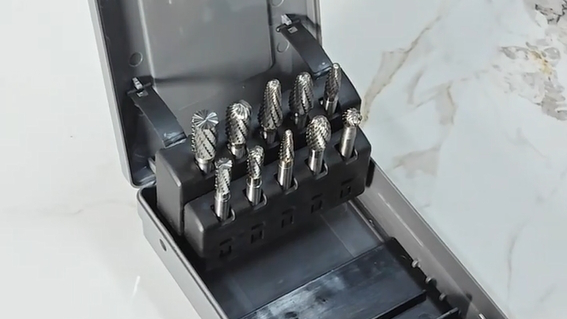 Milling cutters, electric drills, filing cutters, grinding tools sets